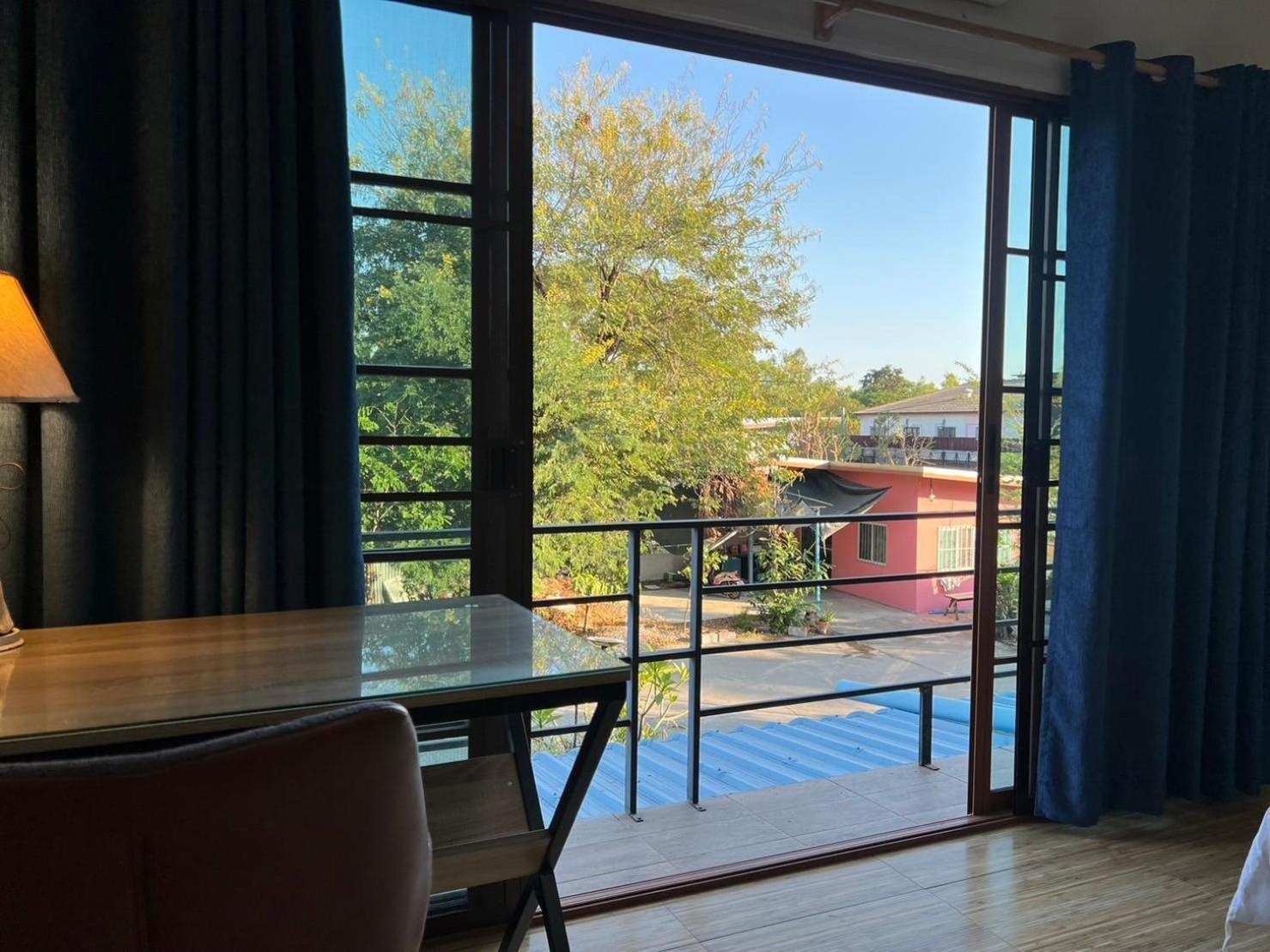V Tharm Hotel Udon Thani Extérieur photo